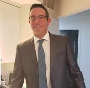 Meet your Posher, Don